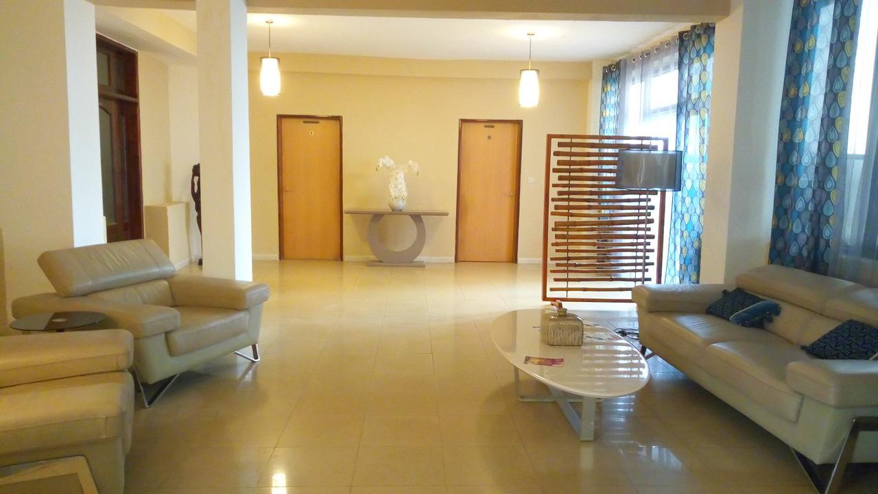Hotel Le Petit Bateau Conakry Exterior foto