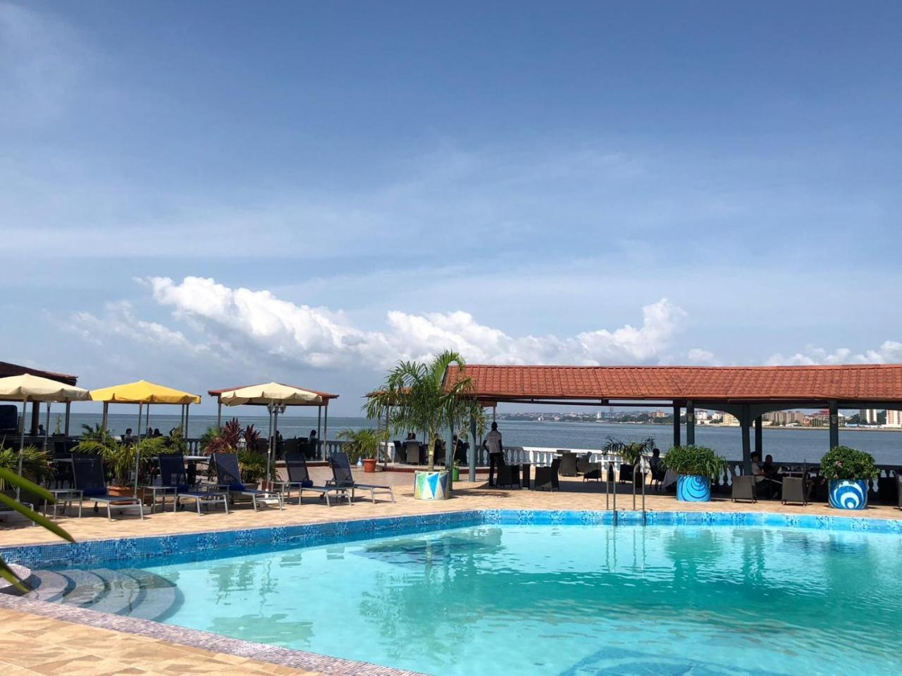 Hotel Le Petit Bateau Conakry Exterior foto