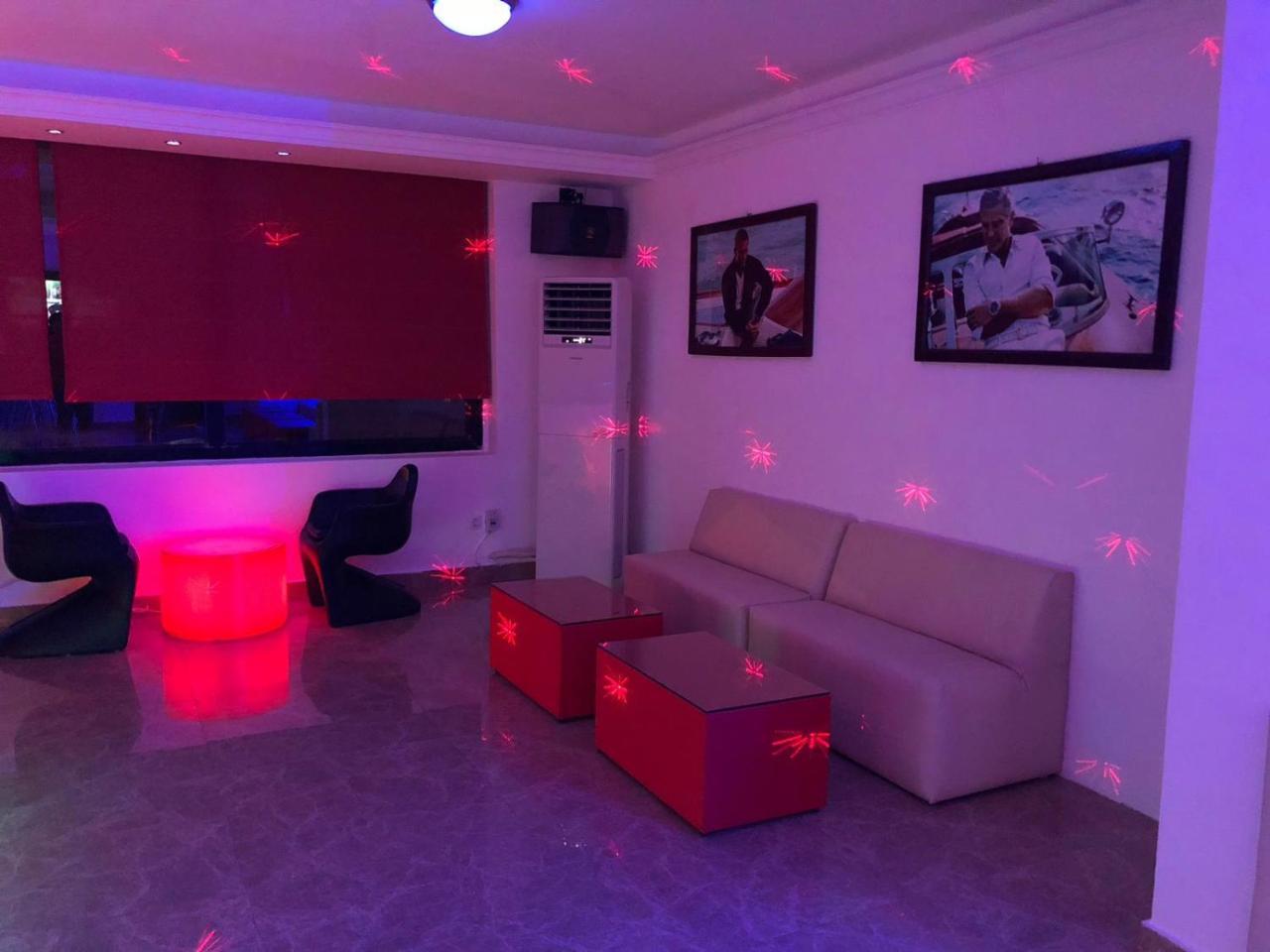 Hotel Le Petit Bateau Conakry Exterior foto