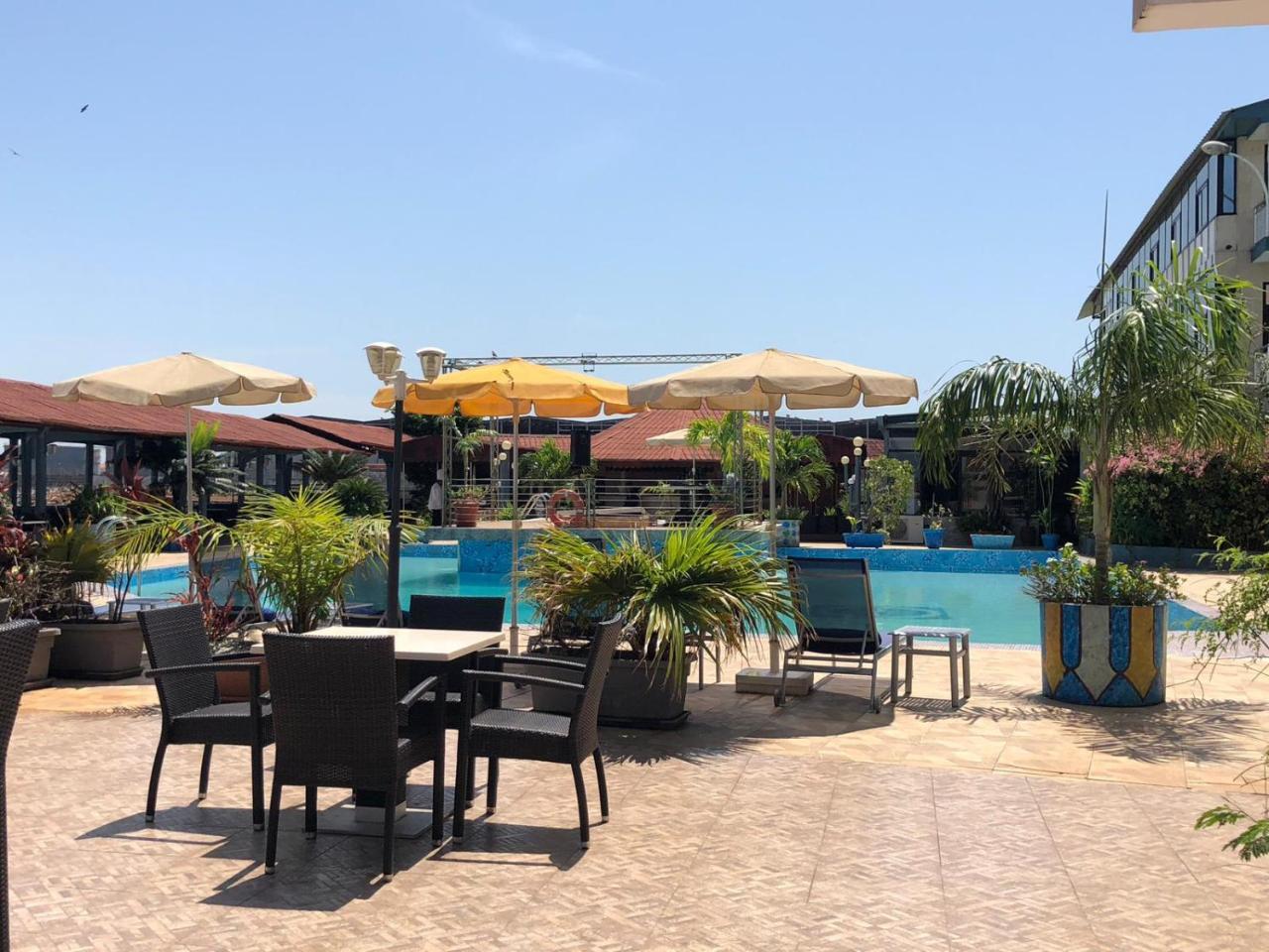 Hotel Le Petit Bateau Conakry Exterior foto