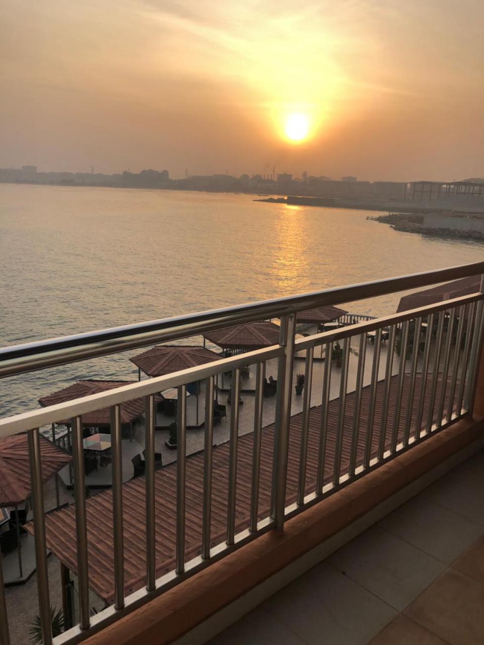 Hotel Le Petit Bateau Conakry Exterior foto